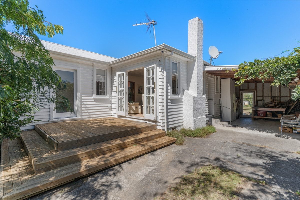 10 Moreton Road, Carterton - Carousel 1