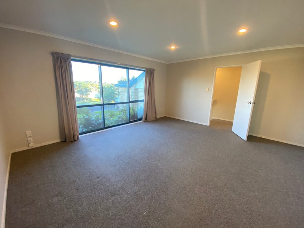 30 Coventry Way, Long Bay, Auckland - Carousel 12