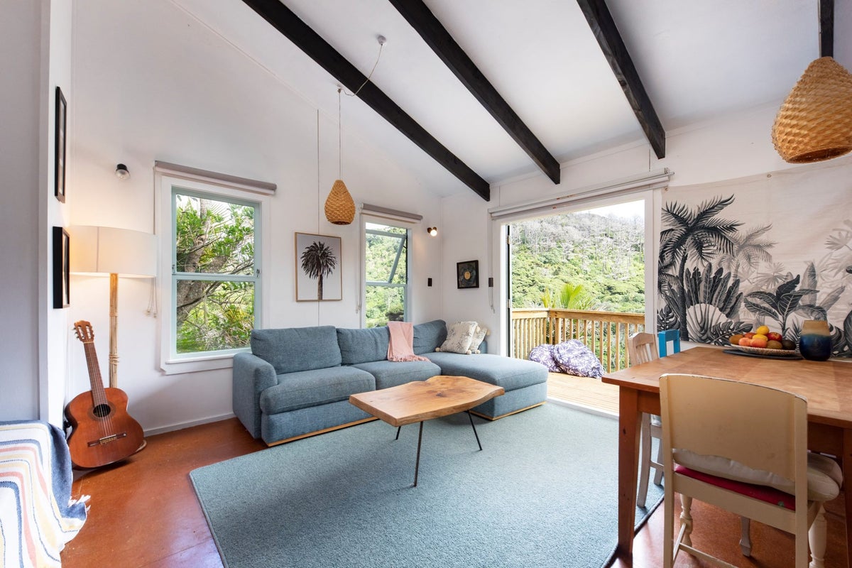 35 Karekare Road, Karekare, Auckland - Carousel 2