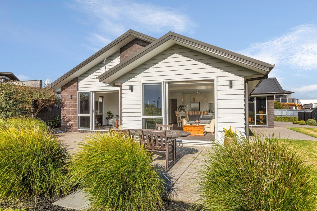 15B Goble Road, Pukekohe - Carousel 1