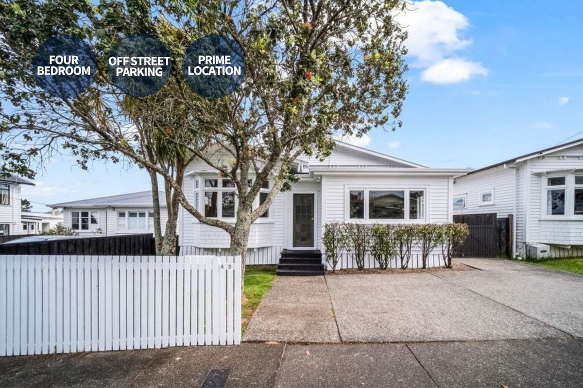 45 Formby Avenue, Point Chevalier, Auckland - Carousel 1