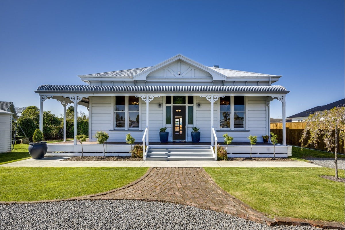 405 Park Road South, Akina, Hastings - Carousel 1