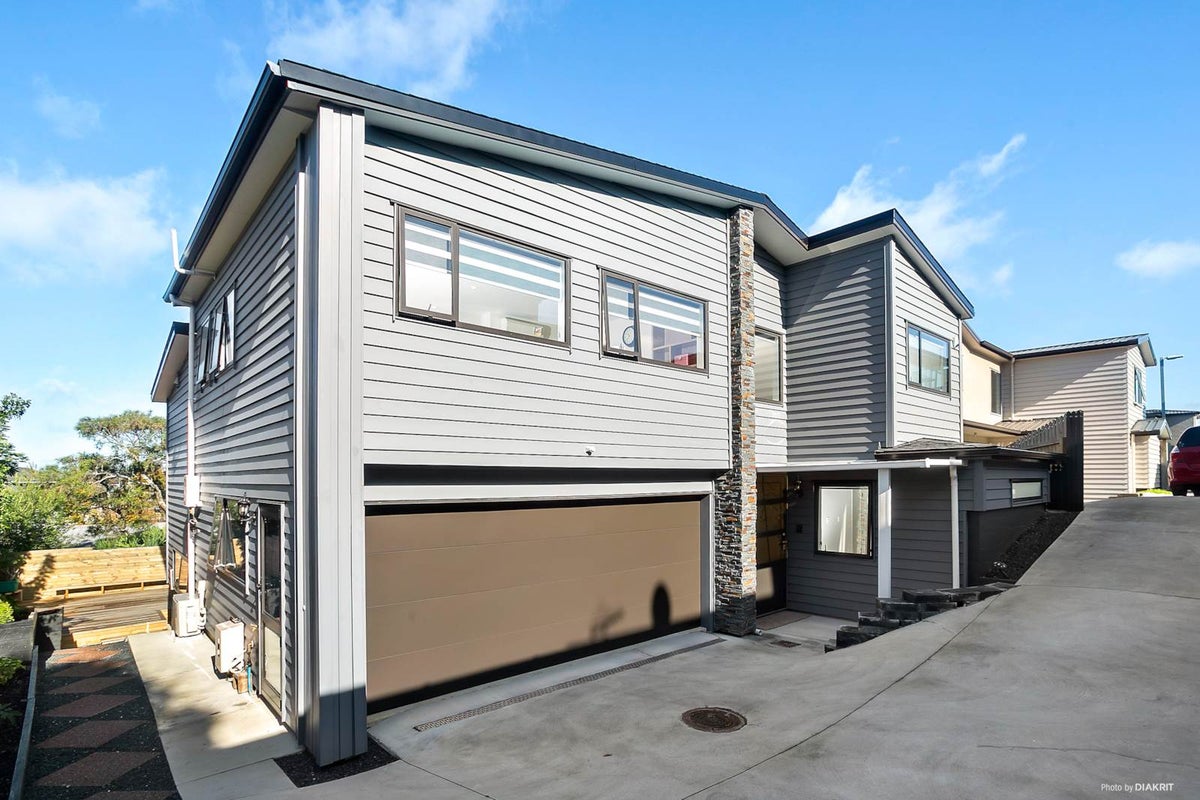 10/281C Hillsborough Road, Hillsborough, Auckland - Carousel 1