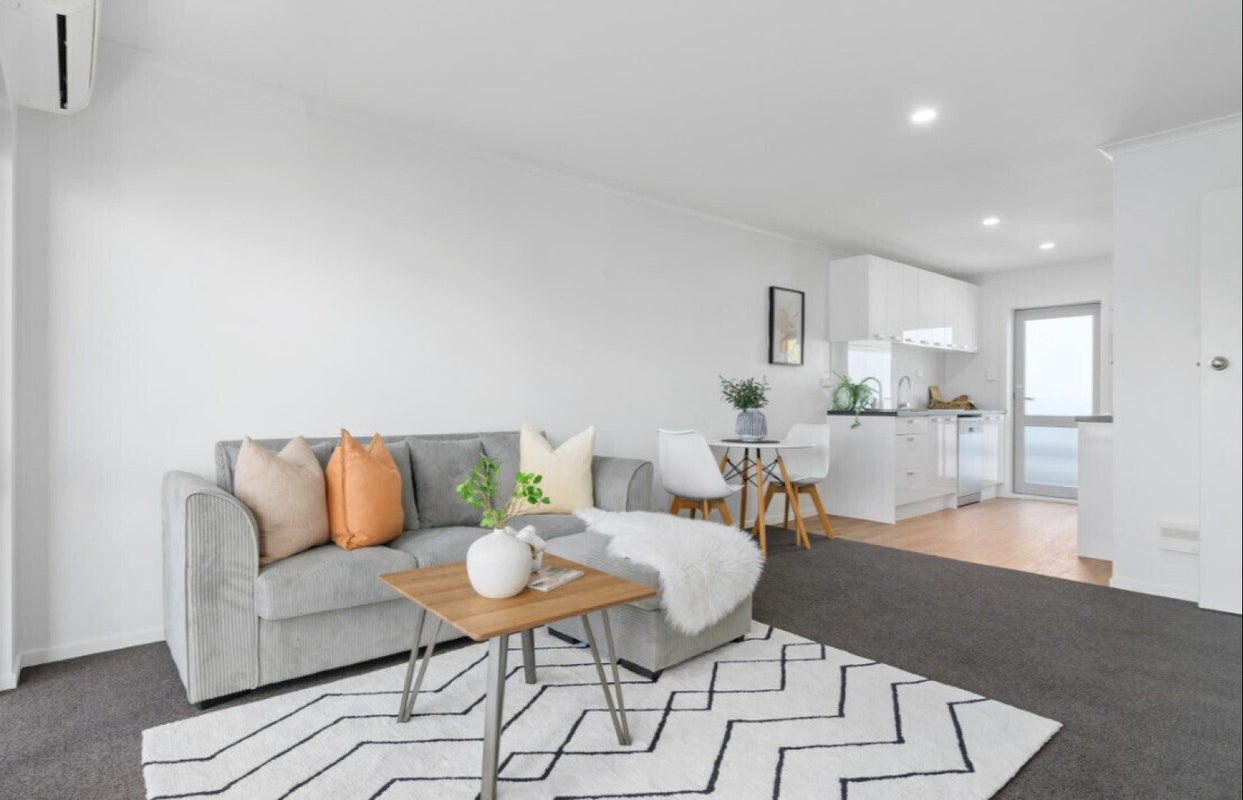 4/10 Avon Street, Frankton, Hamilton - Carousel 1