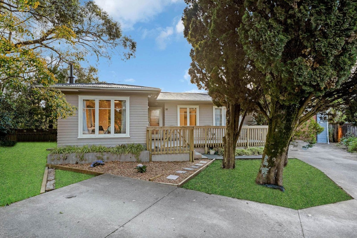 53 Henderson Valley Road, Henderson, Auckland - Carousel 1