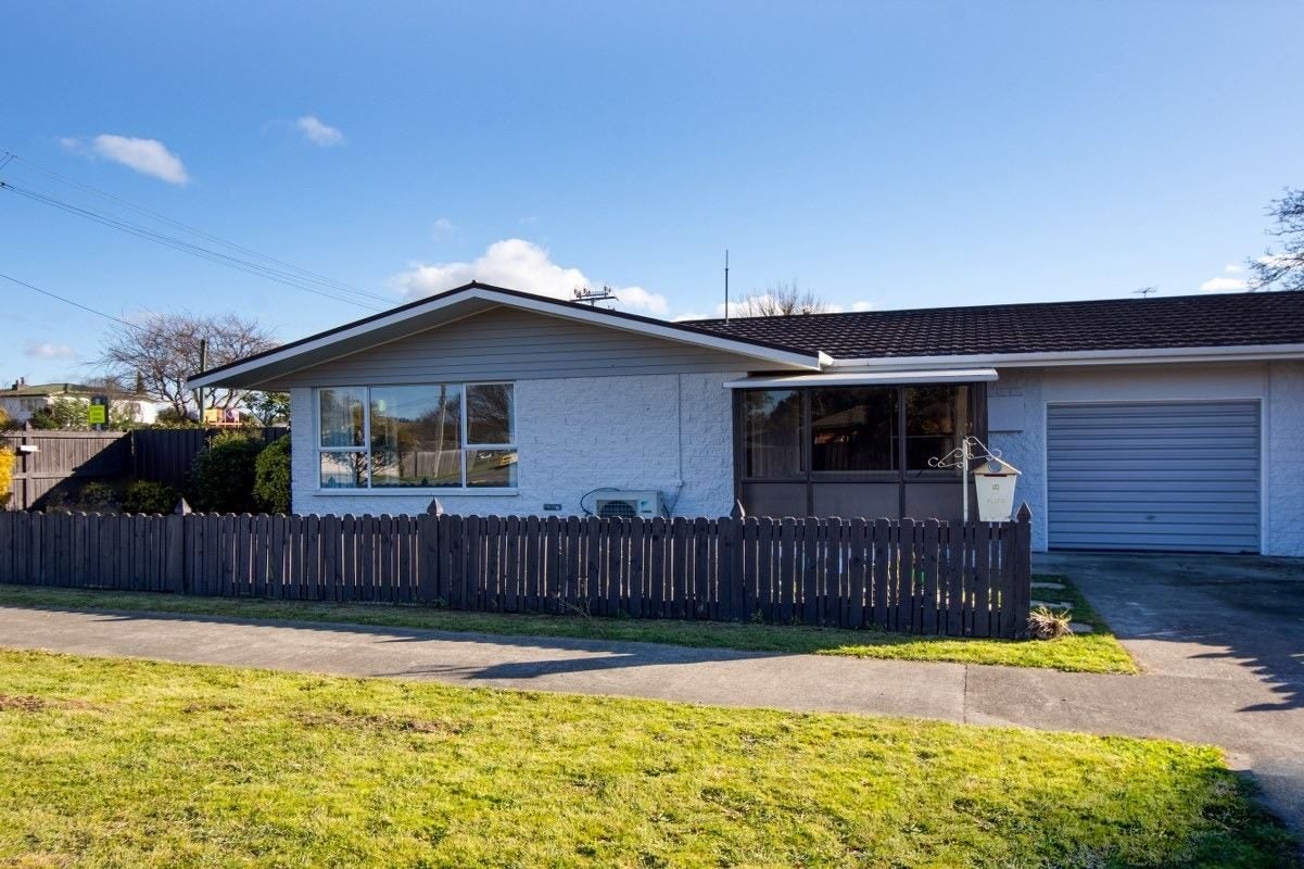 2 Brian Bary Street, Redwoodtown, Blenheim - Carousel 1