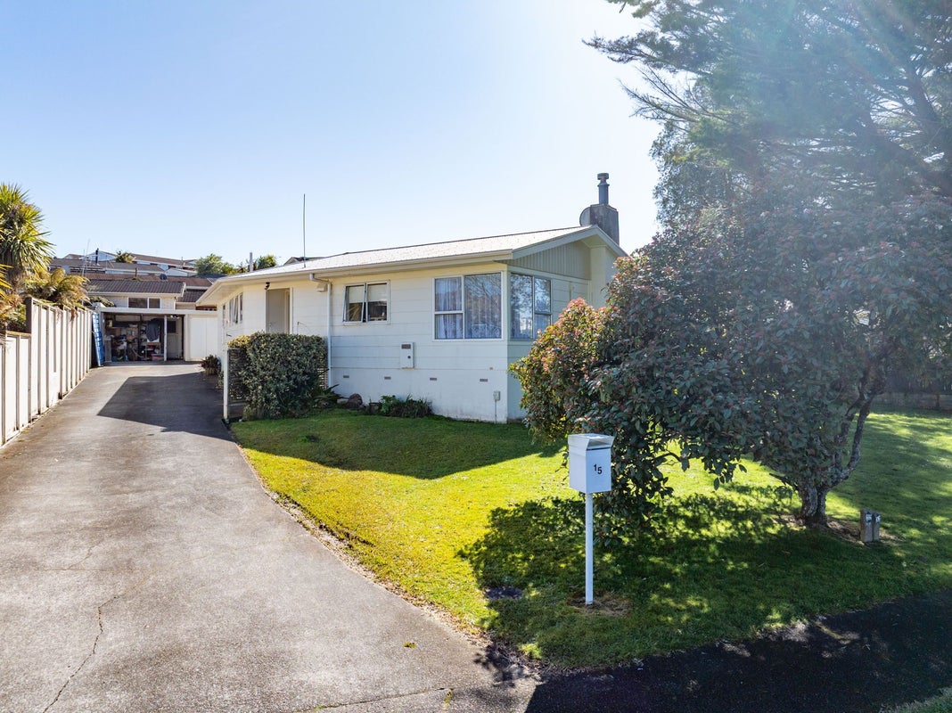 15 Lancaster Street, Dinsdale, Hamilton, Waikato - Carousel 2