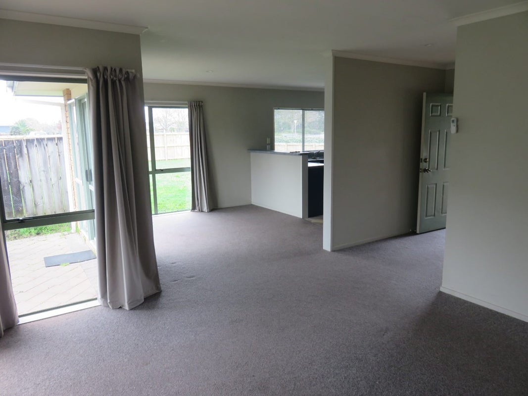 127 Discovery Drive, Flagstaff, Hamilton - Carousel 2
