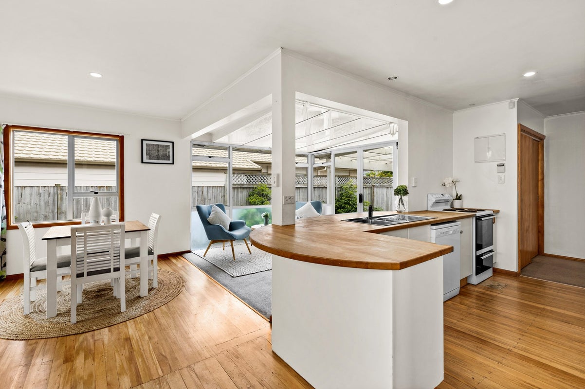 116 Wharerangi Road, Greenmeadows, Napier - Carousel 2