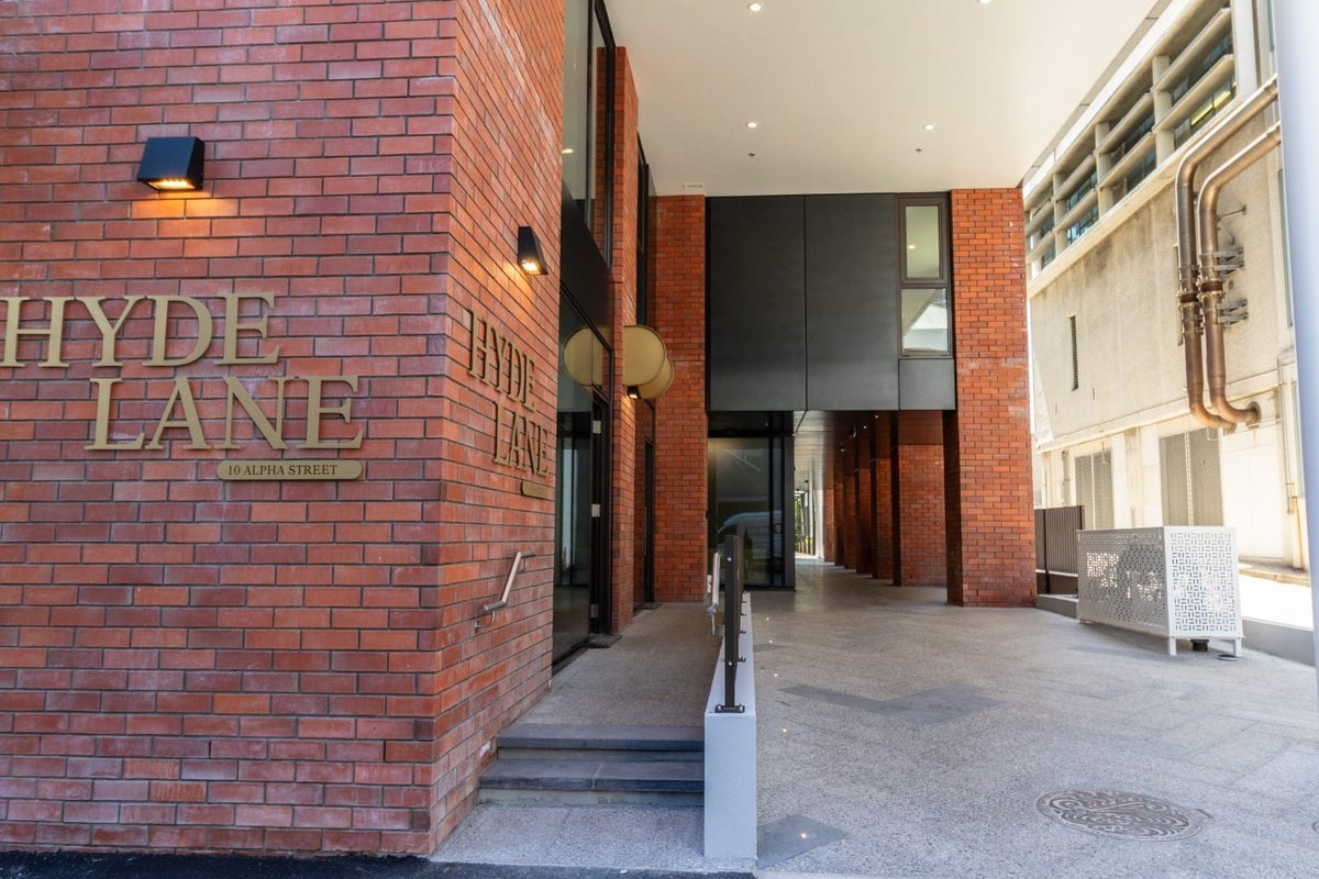 201/10A Alpha Street, Te Aro, Wellington - Carousel 1