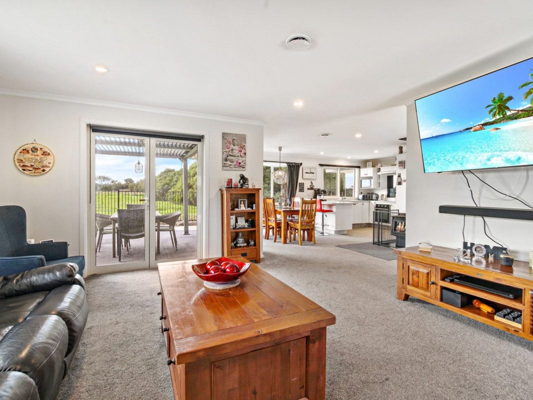 28 Brightstone Crescent, Aranui, Christchurch - Carousel 2