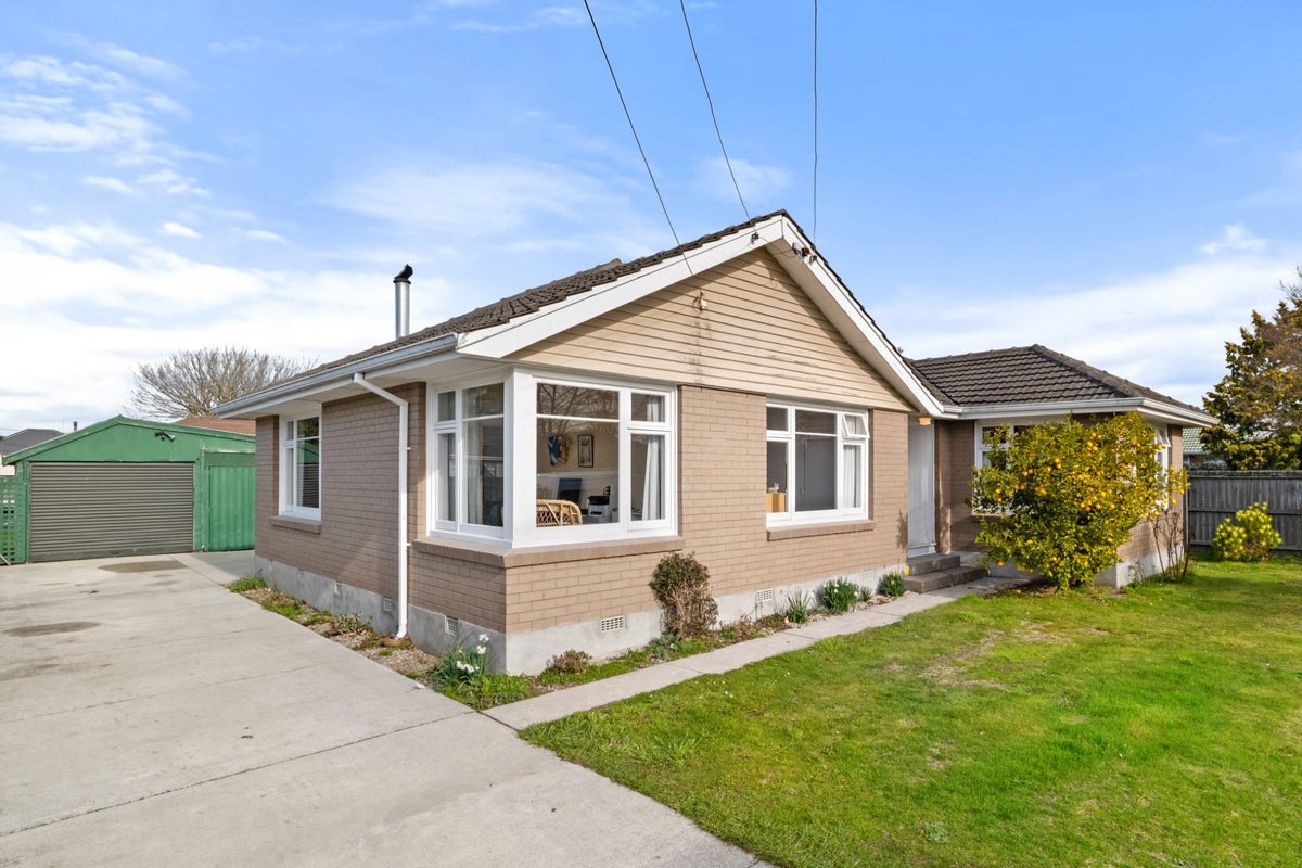 10 Fortune Street, Mairehau, Christchurch - Carousel 1