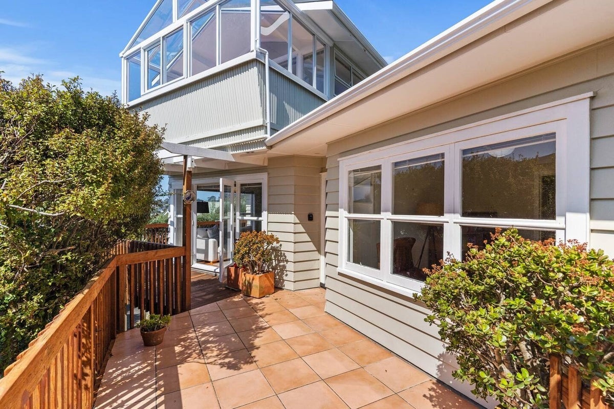 86 Hastings Road, Mairangi Bay, Auckland - Carousel 2