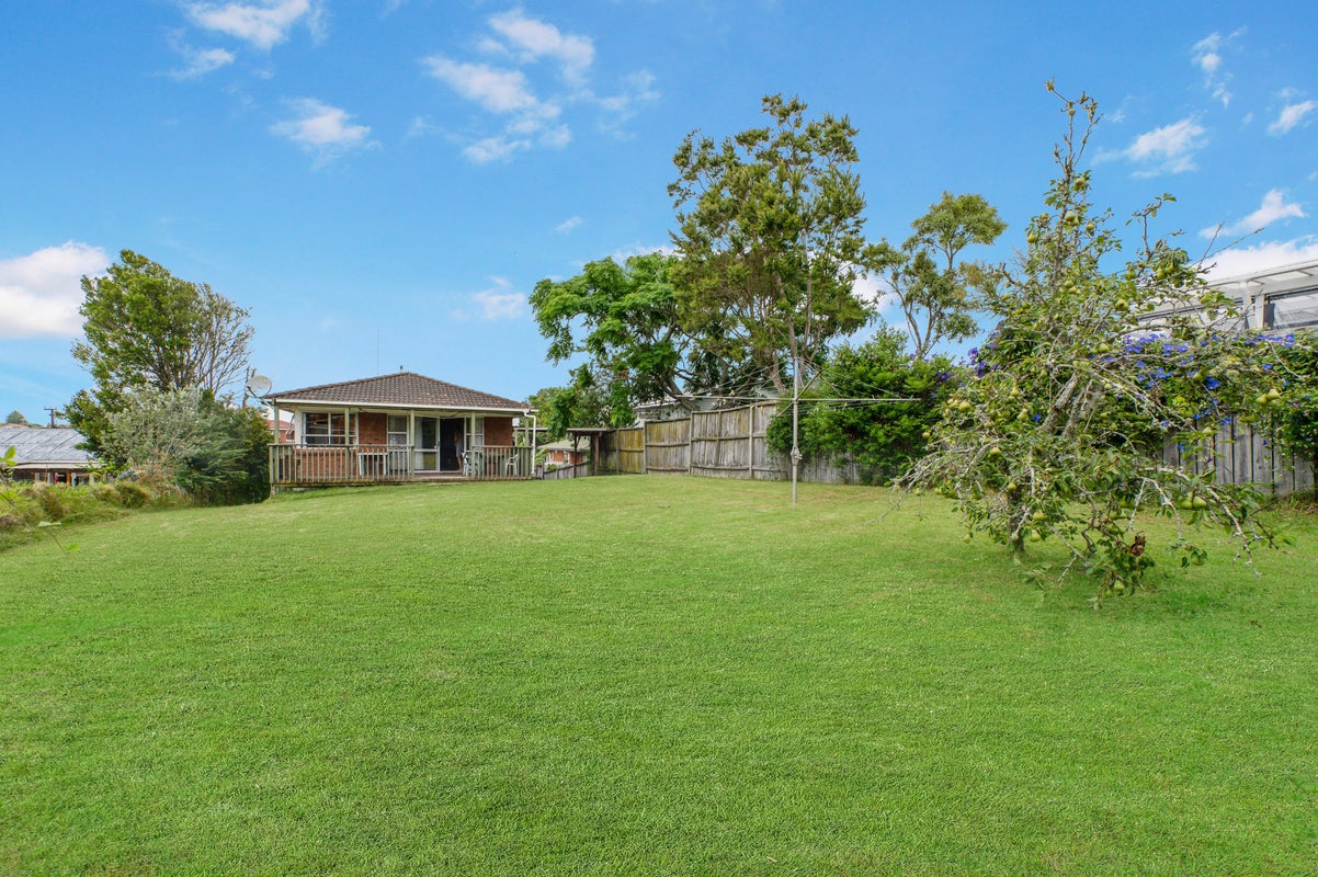 1/49 Hutchinson Avenue, New Lynn, Auckland - Carousel 1