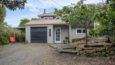 19 Babbacombe Avenue, Otaki Beach, Otaki - Carousel 1