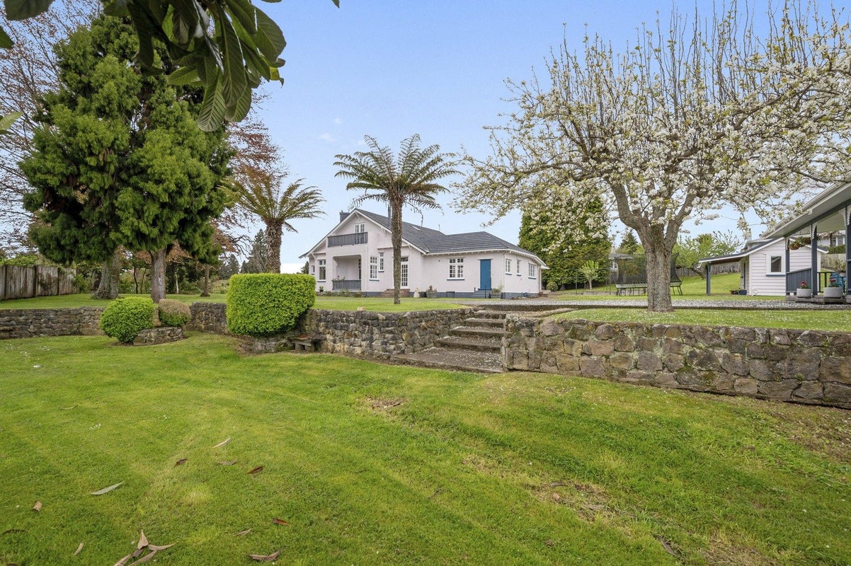 14 Jackson Street, Springfield, Rotorua - Carousel 2