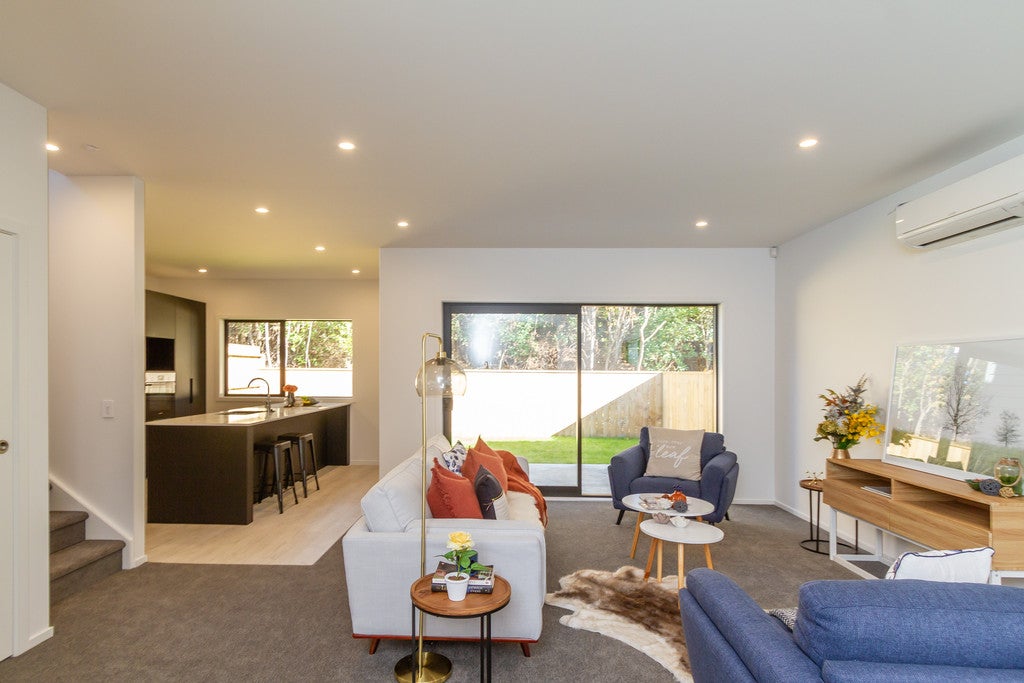 3B Breakwater Way, Whitby, Porirua - Carousel 2