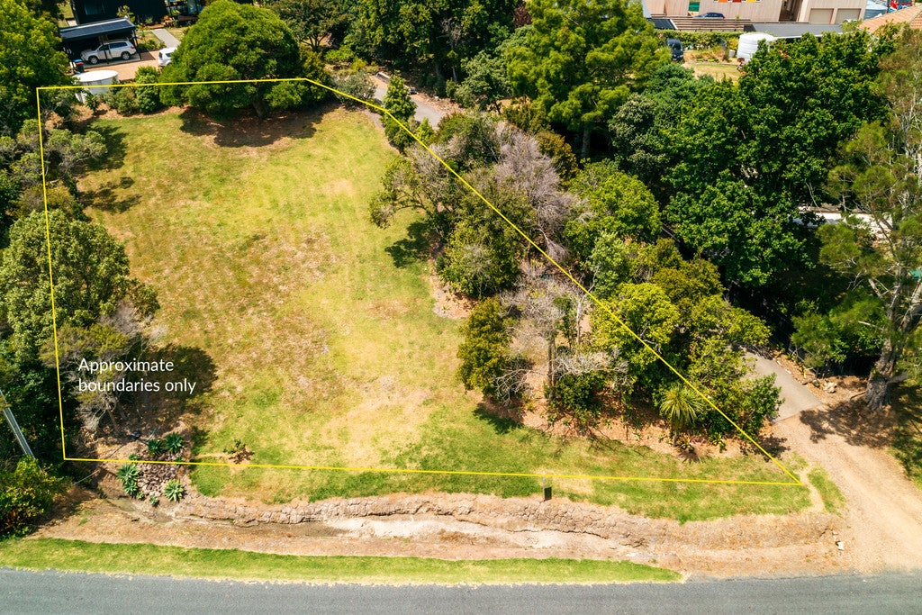 46 Ridge Road, Oneroa, Waiheke Island - Carousel 1