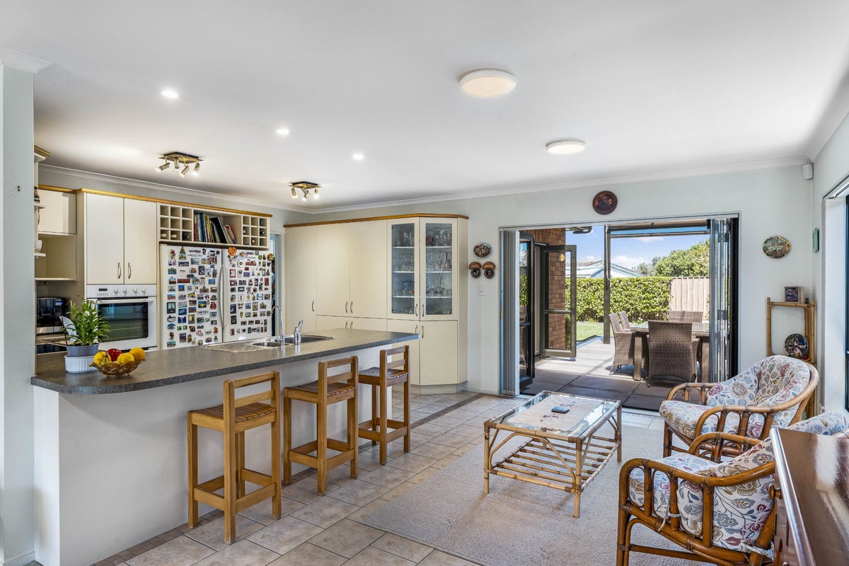 53 Ruawai Road, Mount Wellington, Auckland - Carousel 2