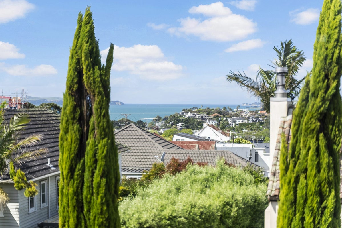 9A Hawera Road, Kohimarama, Auckland - Carousel 2
