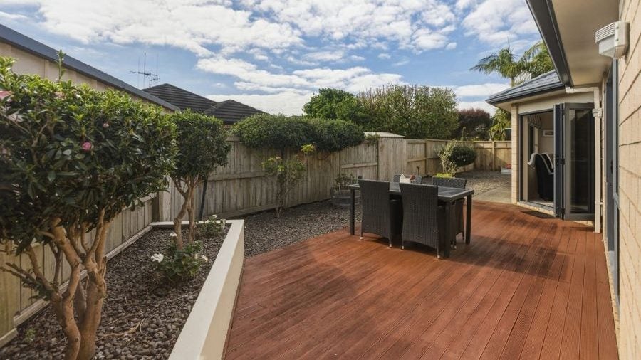 7 Keepa Close, Papamoa Beach, Papamoa - Carousel 1
