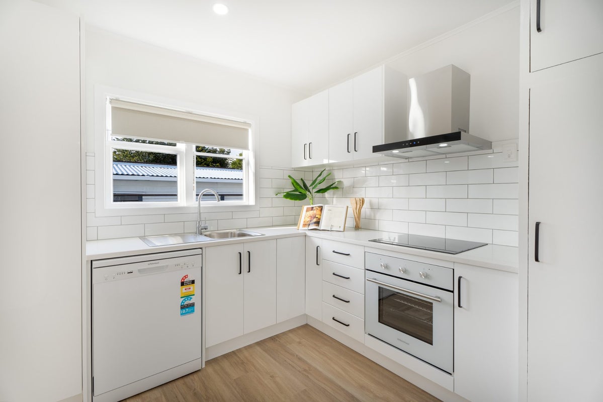1/954 High ST, Avalon, Lower Hutt - Carousel 2