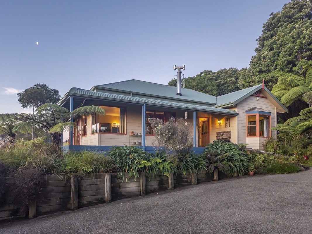 35 Sunglo Terrace, Otaki - Carousel 2