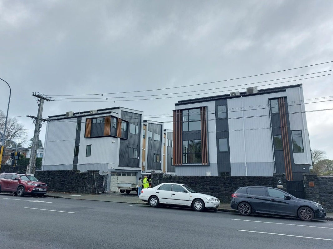 5/33 Owens Road, Epsom, Auckland - Carousel 21