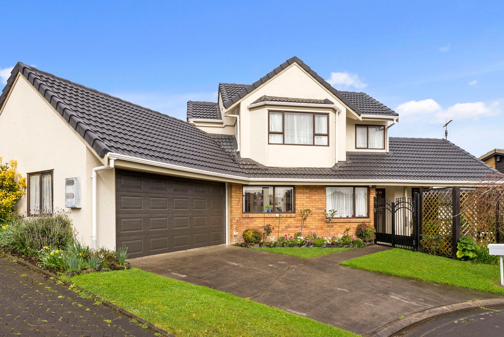 23 Bosnyak Drive, Te Atatu South, Auckland - Carousel 1