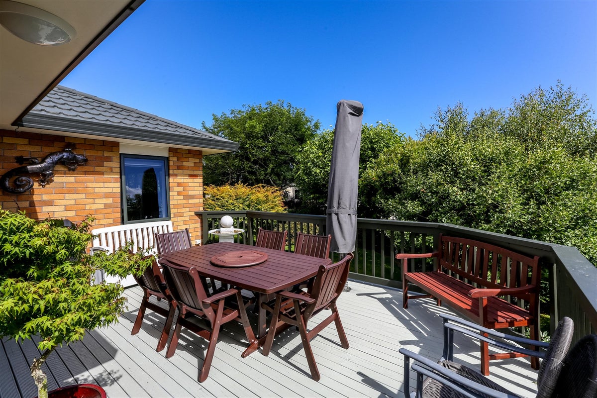 5 Ashmore Drive, Frankleigh Park, New Plymouth - Carousel 18