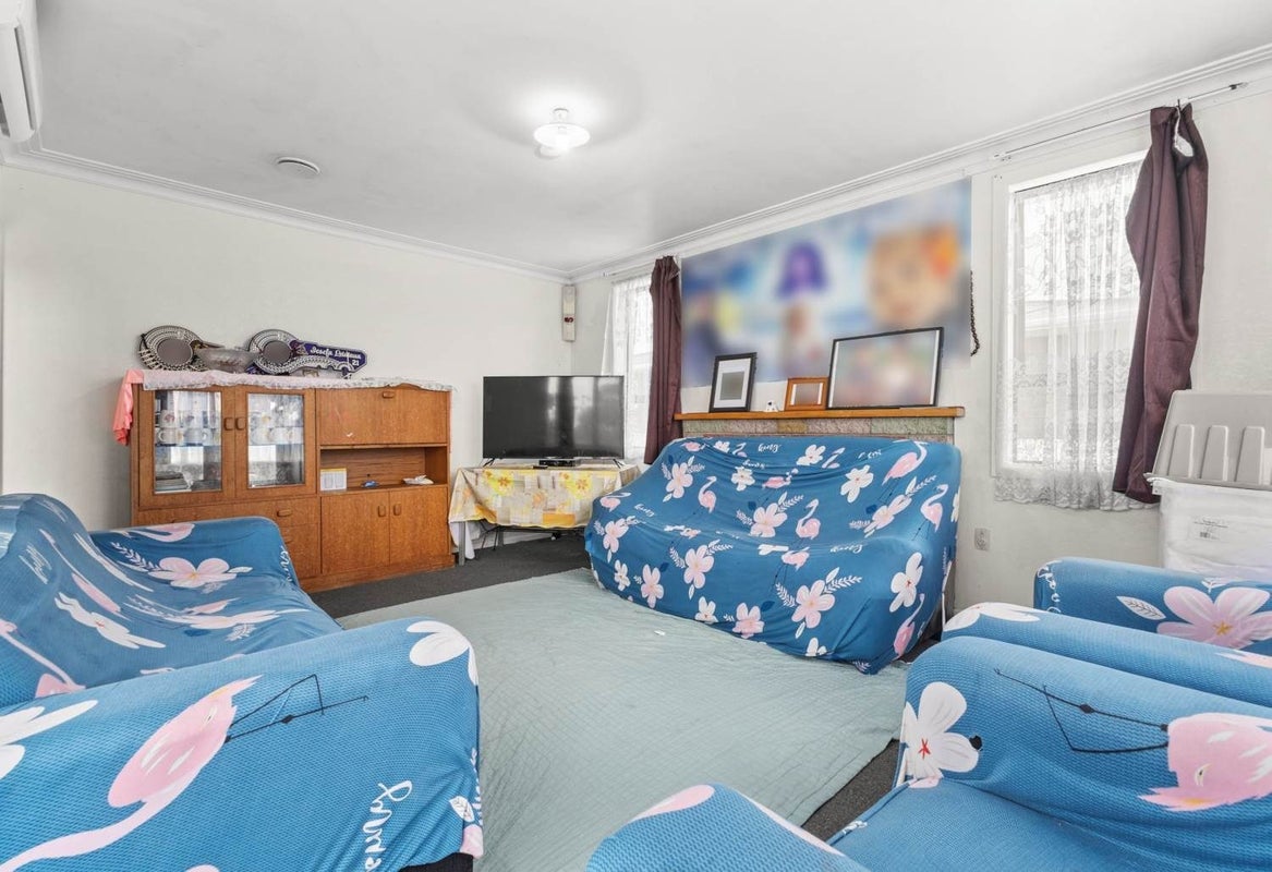4 Grebe Street, Manurewa, Auckland - Carousel 2