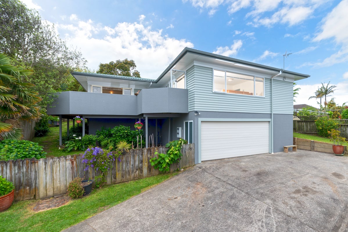 24C Hertford Street, Blockhouse Bay, Auckland - Carousel 1