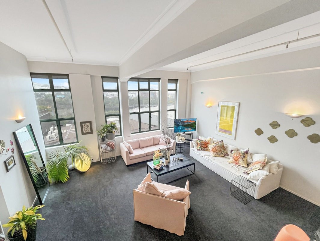 2N/238 Karangahape Road, Newton, Auckland - Carousel 2