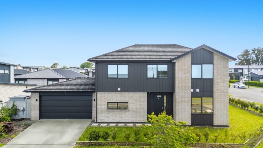 1 Te Mura Crescent, Takanini, Auckland - Carousel 1