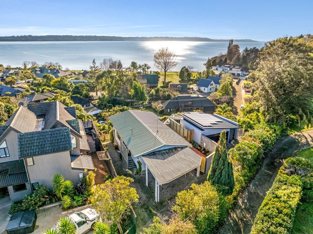 6 Aries Place, Kawaha Point, Rotorua - Carousel 34