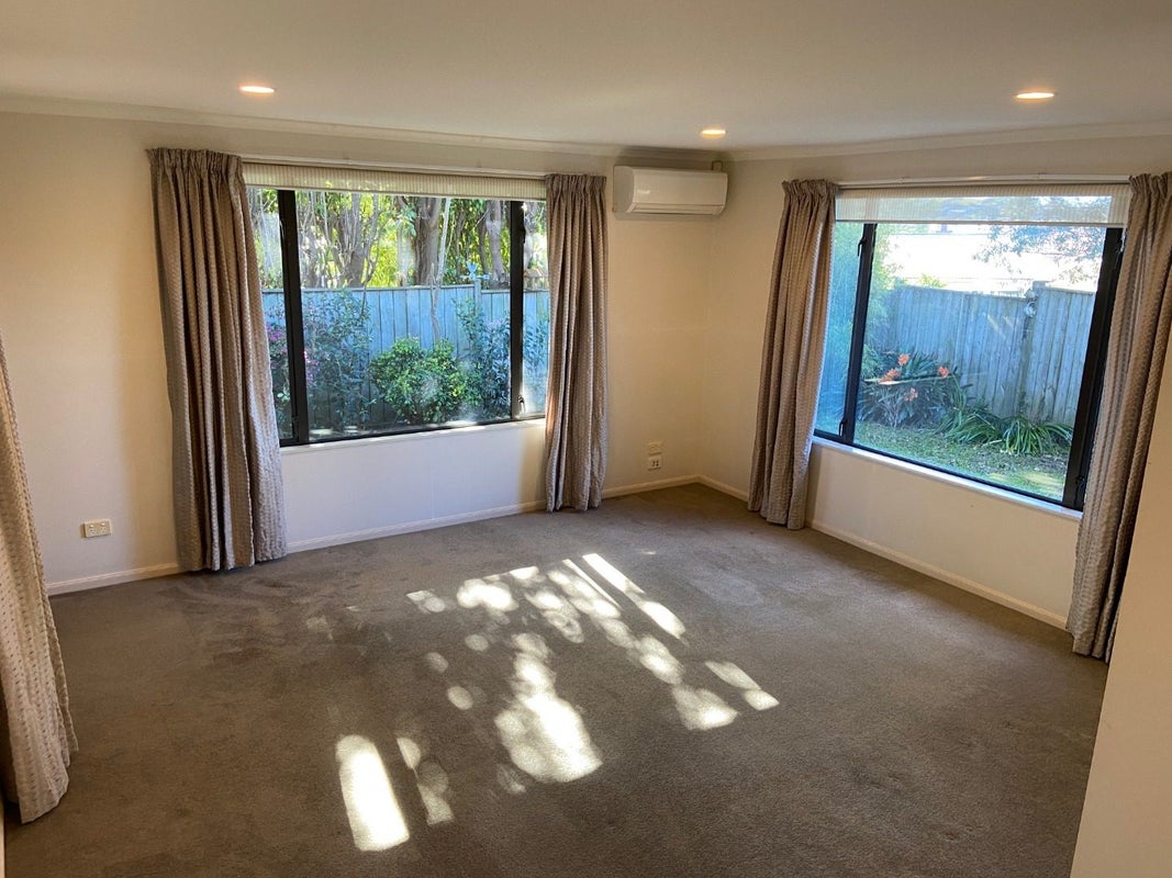 9B Baird Street, Howick, Auckland - Carousel 2