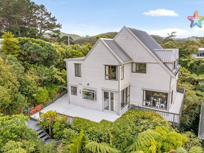 75 Park Road, Belmont, Lower Hutt - Carousel 2