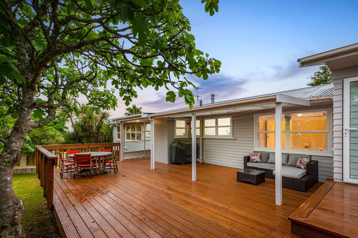 114A Colwill Road, Massey, Auckland - Carousel 2