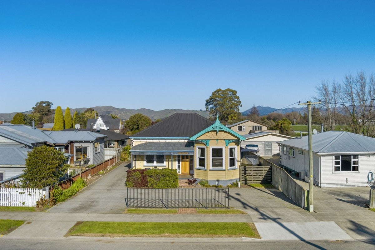 7 Old Renwick Road, Mayfield, Blenheim - Carousel 1