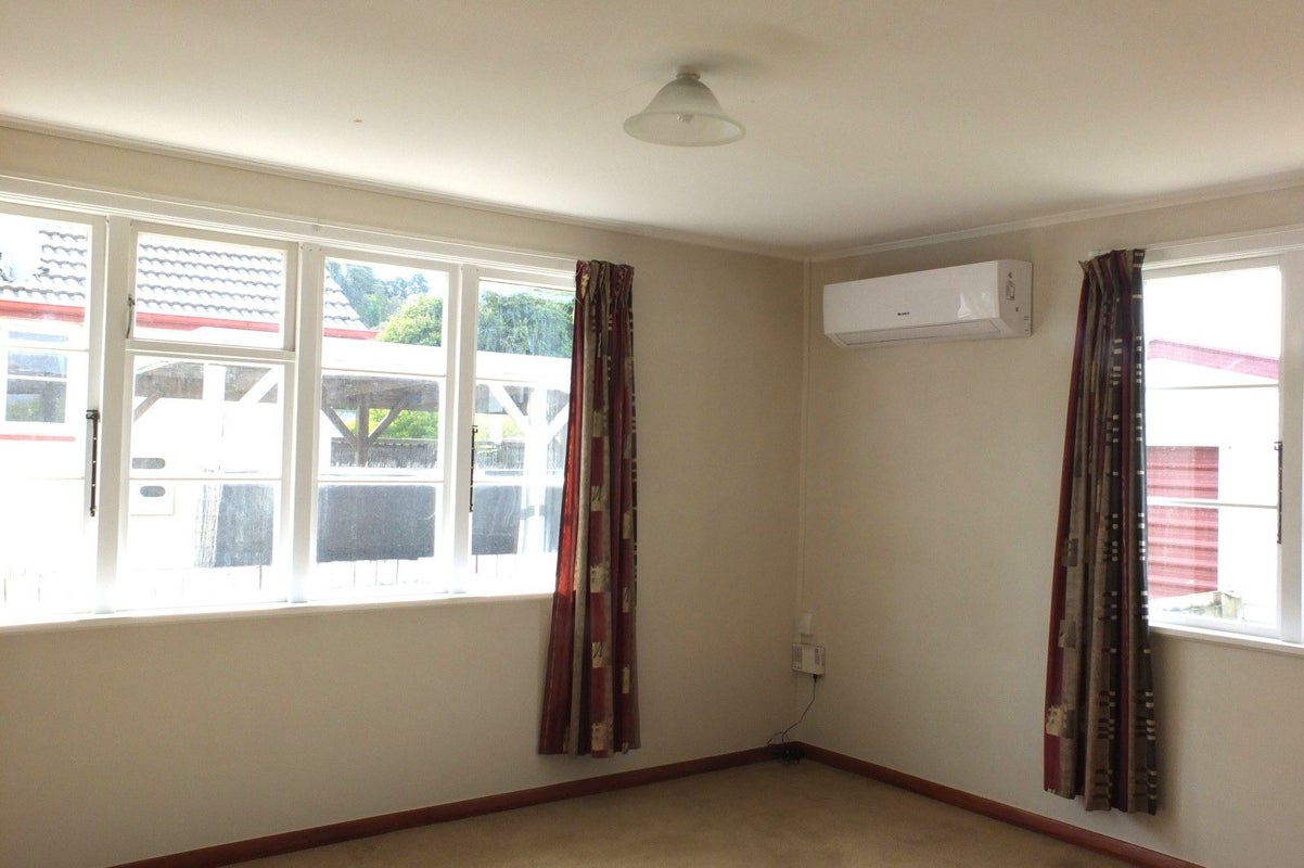 10 Harlech Street, Oamaru North, Oamaru - Carousel 18