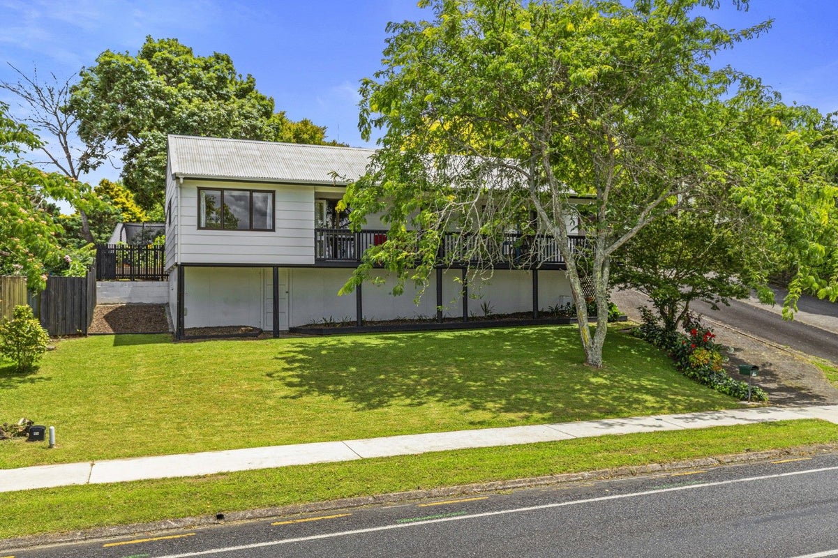 87 Totara Drive, Pukete, Hamilton - Carousel 1