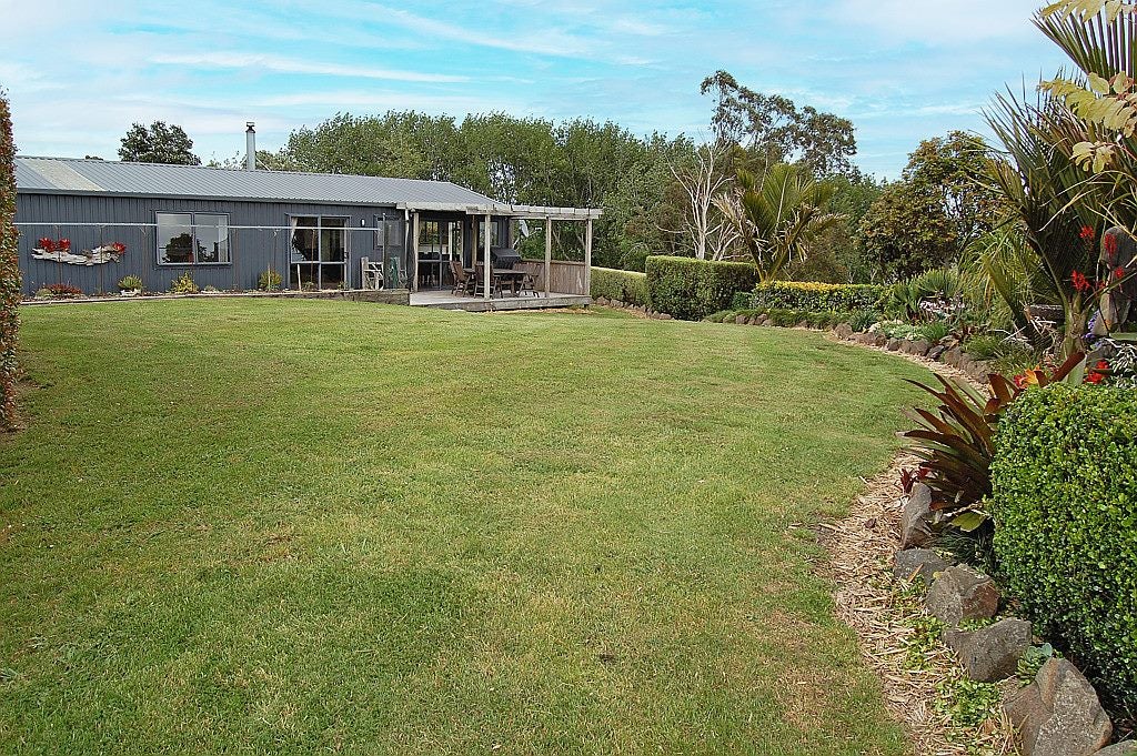 1104 Oneriri Road, Kaiwaka - Carousel 1