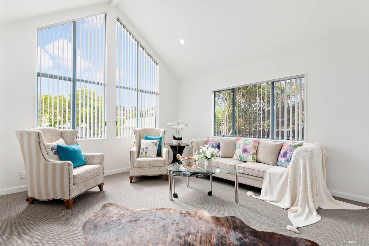 1/11 Daria Place, Northpark, Auckland - Carousel 1
