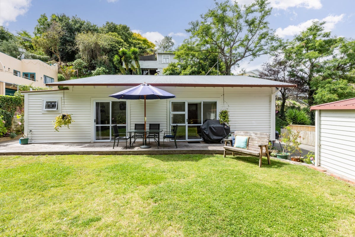 4A France Road, Bluff Hill, Napier - Carousel 1