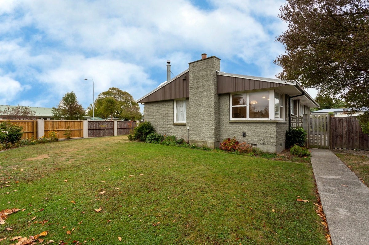 28 Barnes Road, Redwood, Christchurch - Carousel 2