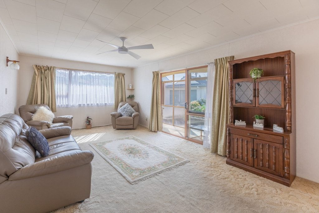3/3 Church Road, Taradale, Napier - Carousel 2