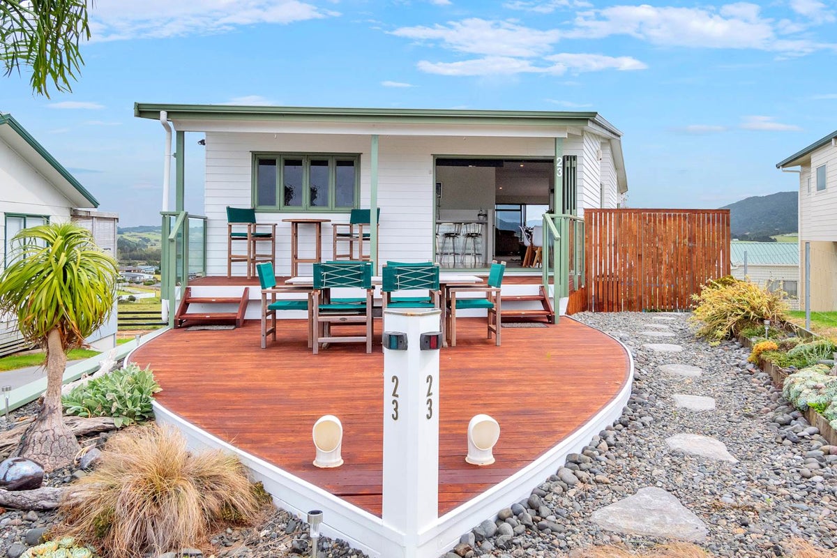 23 Cullen Street, Mangawhai Heads, Mangawhai - Carousel 35