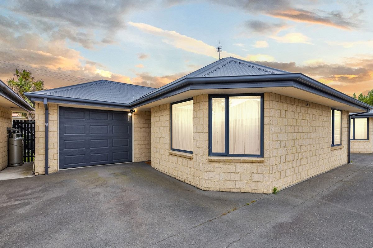 26B Sawyers Arms Road, Northcote, Christchurch - Carousel 1