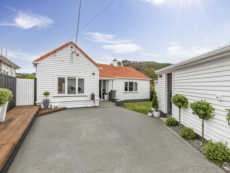 22 Donald Crescent, Karori, Wellington - Carousel 19