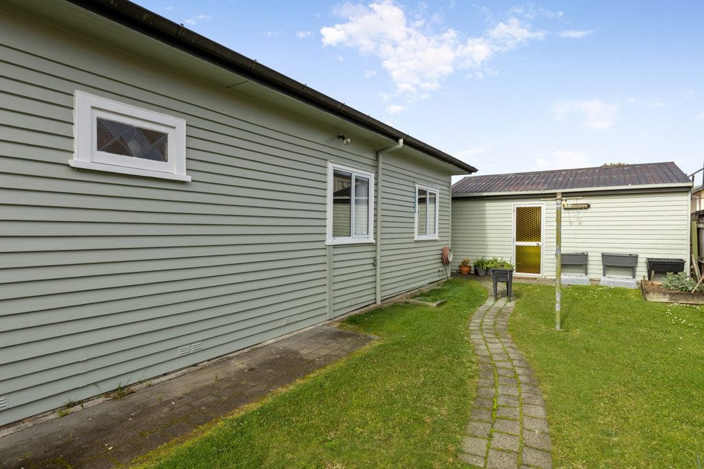 11 Hinau Street, Maeroa, Hamilton - Carousel 13